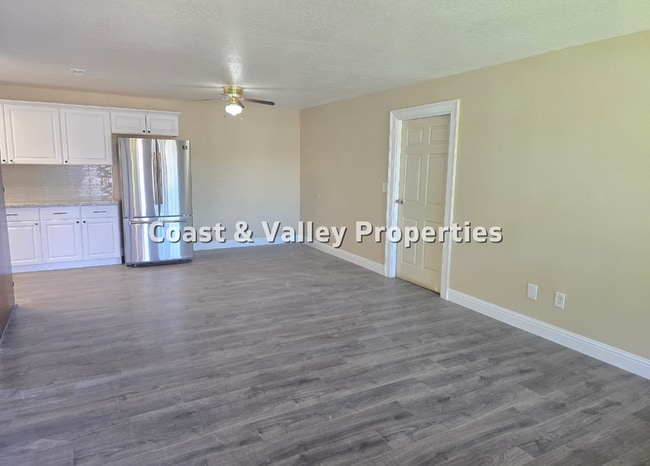 319 Maple Ave in Greenfield, CA - Foto de edificio - Building Photo