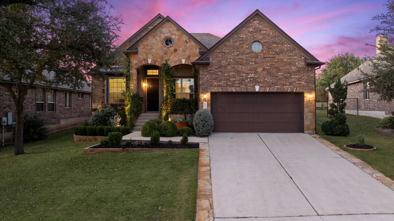 4820 Pyrenees Pass in Bee Cave, TX - Building Photo