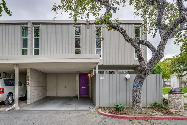 property at 1125 Pomeroy Ave