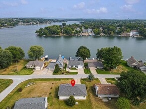 923 Beaver Lake Blvd in Plattsmouth, NE - Building Photo - Building Photo