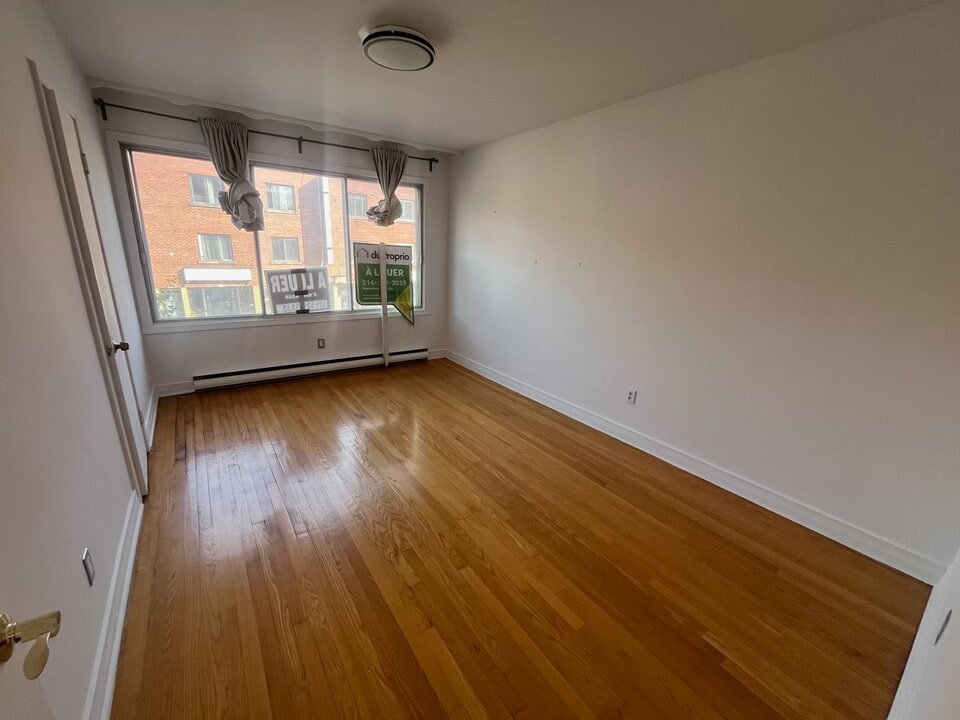 3769 Masson Rue in Montréal, QC - Building Photo