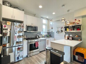 4800 Stone Ave N in Seattle, WA - Building Photo - Building Photo