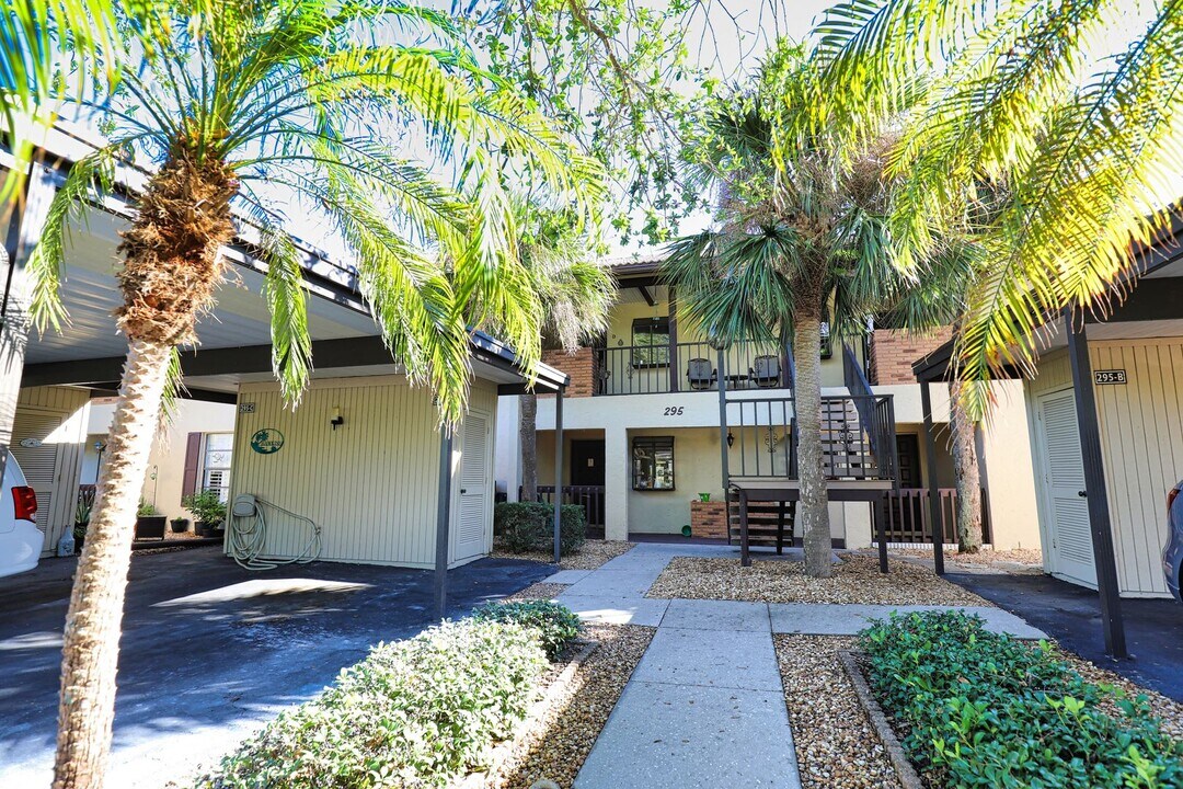295 Mission Trail W #C C in Venice, FL - Building Photo