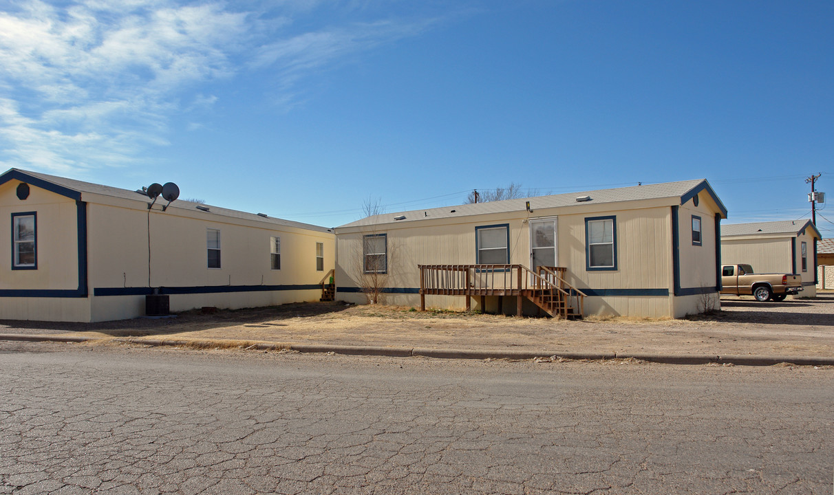 109 Chestnut St in Idalou, TX - Foto de edificio