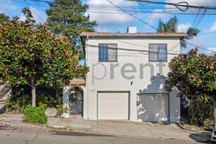 728 E 24th St in Oakland, CA - Building Photo