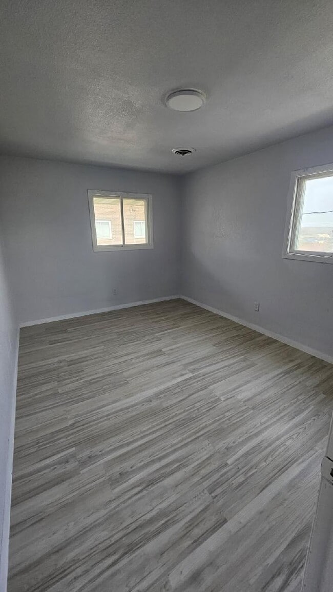 235 12th St, Unit 2A in Silvis, IL - Building Photo - Building Photo