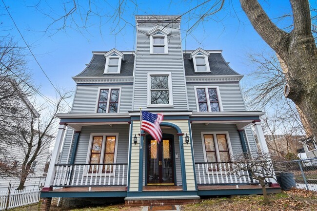 36 Harrison St, Unit 3rd Floor in Staten Island, NY - Foto de edificio - Building Photo