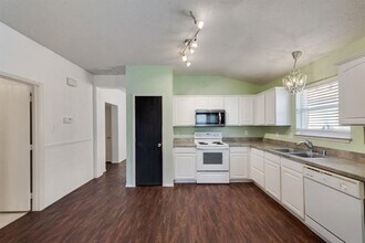 3113 Candlebrook Dr in Wylie, TX - Building Photo - Building Photo