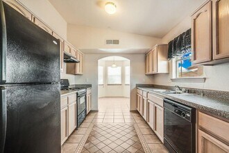 11976 Mesquite Bush Dr in El Paso, TX - Building Photo - Building Photo