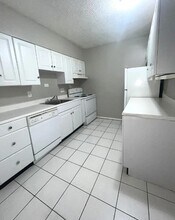 4774 Kings Dr in St. Louis, MO - Building Photo - Building Photo