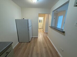 1039 College Ave in Wheaton, IL - Building Photo - Building Photo