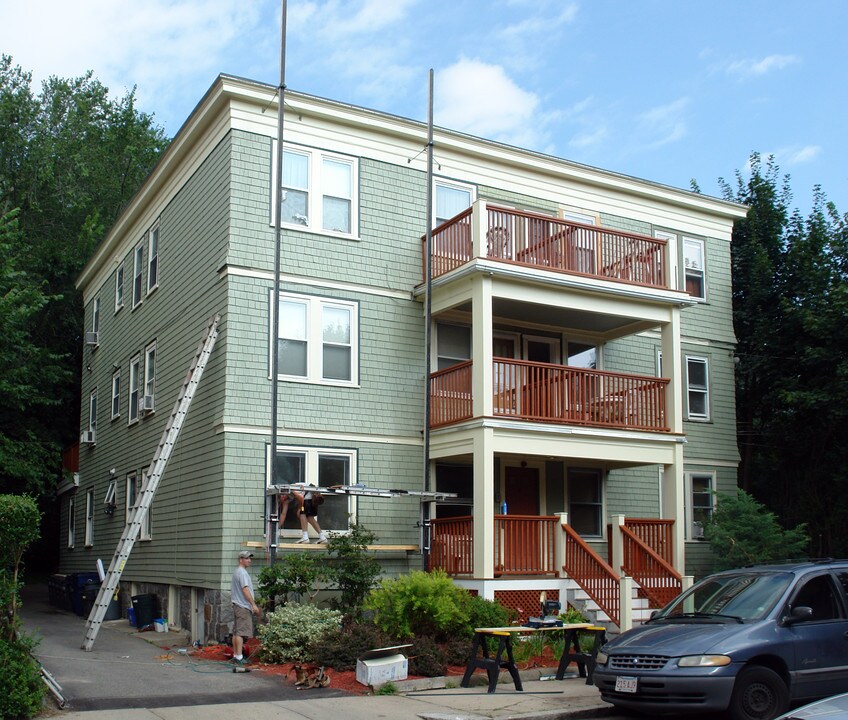 9 Saint Peter St in Jamaica Plain, MA - Foto de edificio