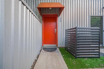 1330 Rosalie St in Houston, TX - Building Photo - Building Photo