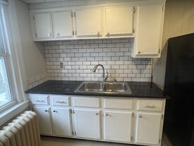 34 E Lancaster Ave, Unit 1 in Shillington, PA - Building Photo