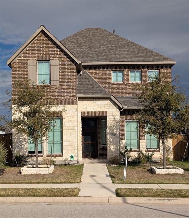 932 Azul Lagoon Dr in Leander, TX - Building Photo