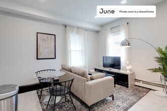 Private bedroom in 4 bed/1.5 bath Home in Boston, MA - Building Photo - Building Photo