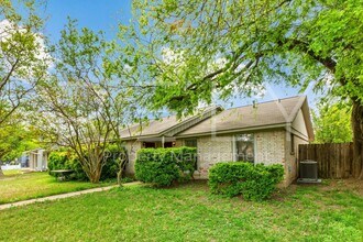 205 W William Cannon Dr in Austin, TX - Building Photo - Building Photo