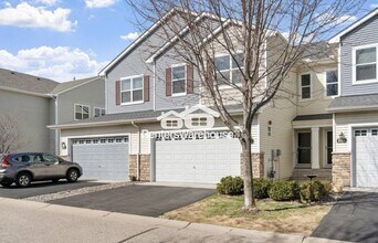 9518 Roosevelt Dr in Chanhassen, MN - Building Photo - Building Photo