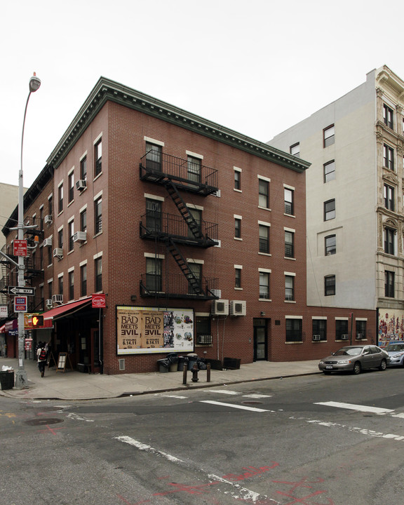 17-19 Avenue B in New York, NY - Building Photo