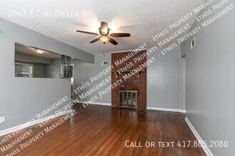 2043 E Cinderella St in Springfield, MO - Building Photo - Building Photo