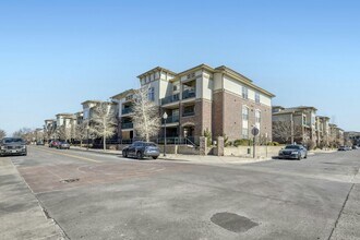 3872 S Dallas St in Aurora, CO - Foto de edificio - Building Photo