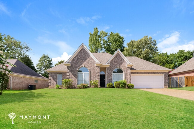 property at 20 Lakewood Cove