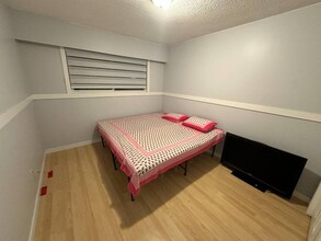 2111 Sherwood Crescent in Abbotsford, BC - Building Photo - Building Photo