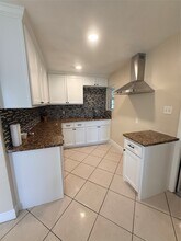 2330 Hillshire Dr in Deer Park, TX - Building Photo - Building Photo