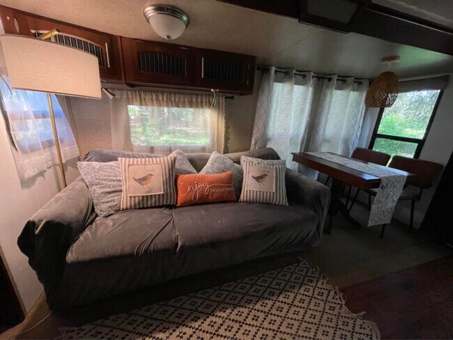 2750 Lent Rd in Apopka, FL - Foto de edificio - Building Photo