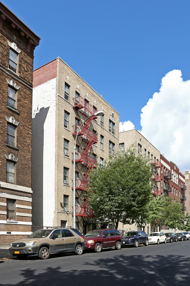 610-616 Academy St in New York, NY - Building Photo - Building Photo