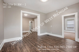 763 5th St NW in Grand Rapids, MI - Building Photo - Building Photo