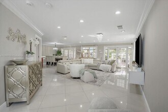 1820 Vista Way in Margate, FL - Building Photo - Building Photo