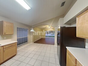 5218 Algerine Pl in Zephyrhills, FL - Building Photo - Building Photo