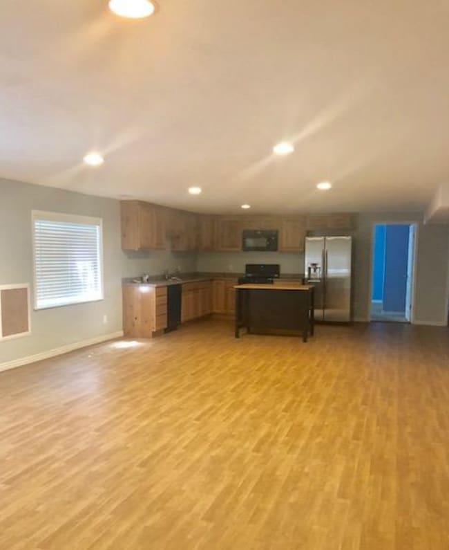 11769 Sun Tea Way in South Jordan, UT - Building Photo - Building Photo