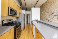 1907 N Milwaukee Ave, Unit 310 in Chicago, IL - Building Photo - Building Photo