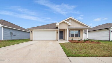 5037 Rivergrass Dr in Panama City, FL - Building Photo - Building Photo