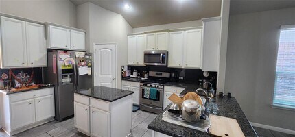 12213 Wickline Wy in Austin, TX - Building Photo - Building Photo