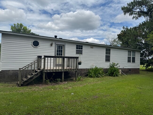 717 Jonestown Rd in Pink Hill, NC - Building Photo - Building Photo