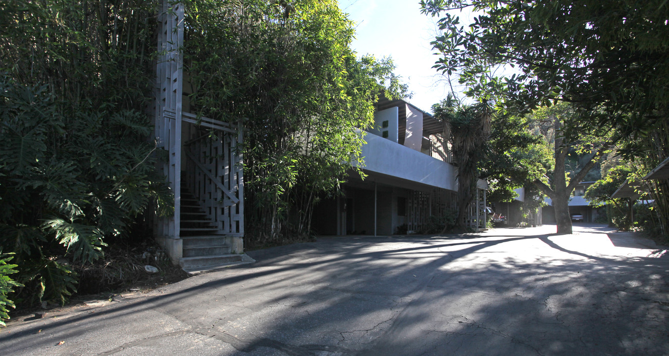 317 Monterey Rd in South Pasadena, CA - Building Photo