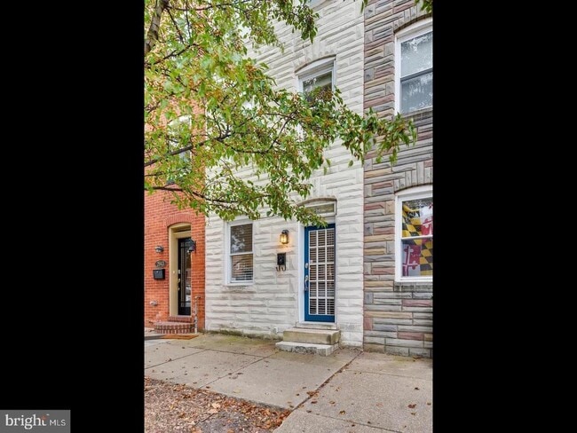 property at 2941 Hudson St
