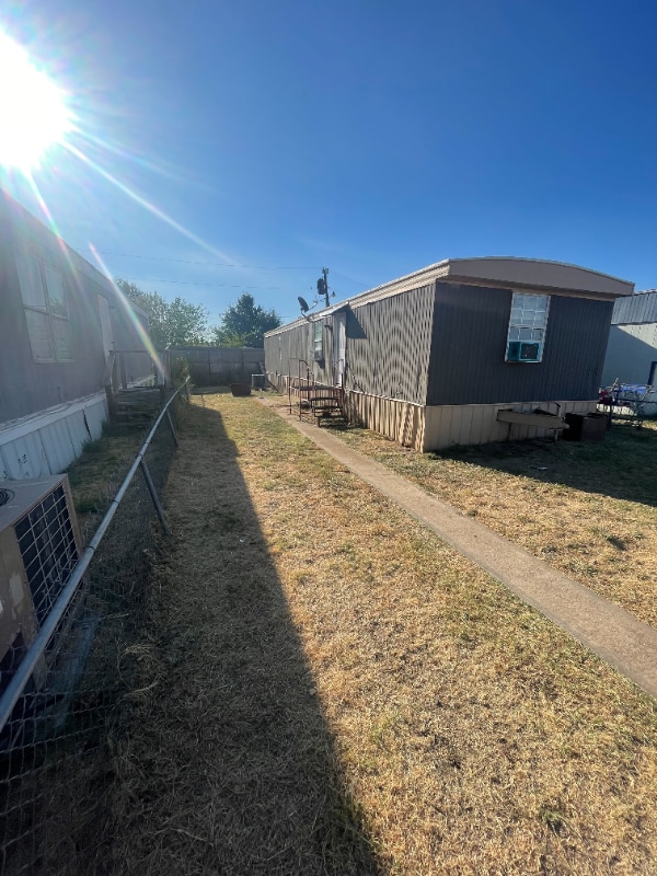 2504 SW Jefferson Ave in Lawton, OK - Building Photo - Building Photo