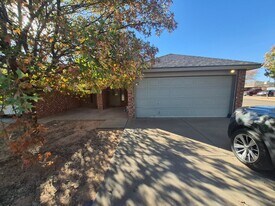 809 N Evanston Ave in Lubbock, TX - Building Photo