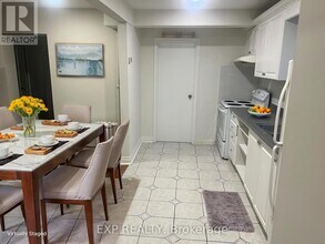 115 Millicent St in Toronto, ON - Building Photo - Building Photo