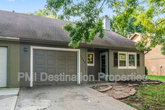 1322 N Harvey Dr in Olathe, KS - Building Photo - Building Photo