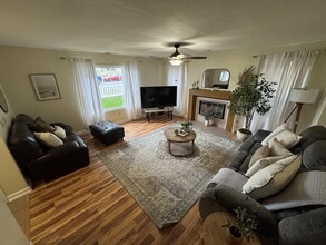 1139 Thomas Ave in San Diego, CA - Building Photo - Building Photo