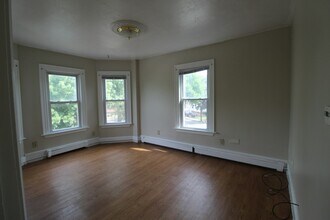 204 River St in Cambridge, MA - Building Photo - Building Photo