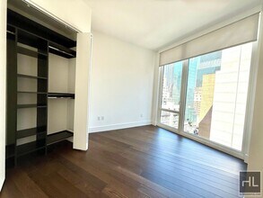 East 44th Street in New York, NY - Building Photo - Building Photo