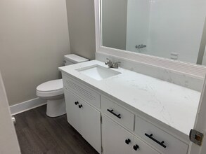 651 Sarver Ave in Montgomery, AL - Foto de edificio - Building Photo