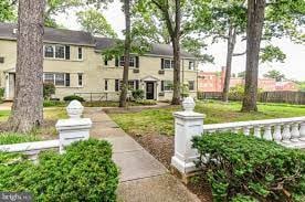 201 N Trenton St in Arlington, VA - Building Photo