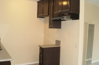 7823 S Normandie Ave in Los Angeles, CA - Building Photo - Building Photo
